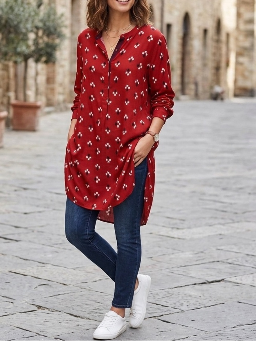 🔥 MUST HAVE! 😱 ONLY $10 🛑 PRICE FIRM 🛑 Old Navy Red Geometric Shirt Dress❤️